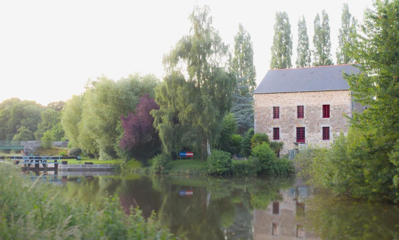 Le Moulin Du Mottay Bed & Breakfast Évran Dış mekan fotoğraf