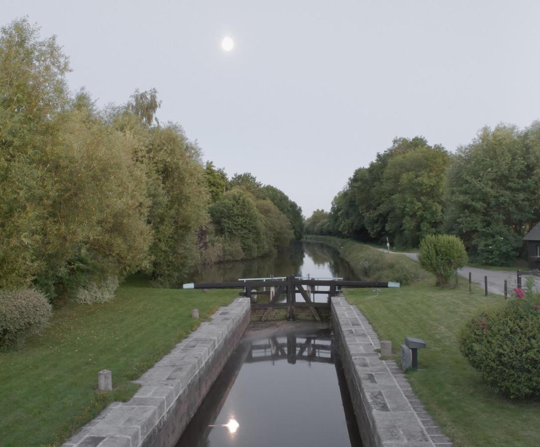 Le Moulin Du Mottay Bed & Breakfast Évran Dış mekan fotoğraf